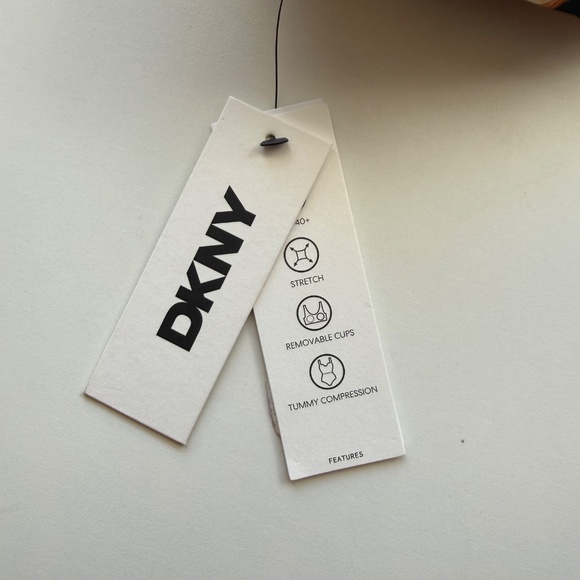 DKNY Women's Standard Halter Ring Painted Leaf One Piece Swimsuit Small - Picture 7 of 7